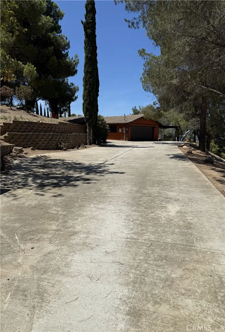 27258 Kiavo Drive Valley Center, CA 92082
