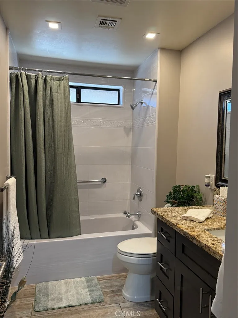 27258 Kiavo Drive Valley Center, CA 92082