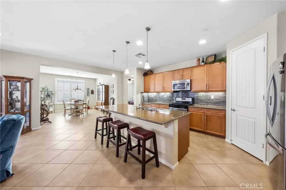 1467 Via Rojas Hemet, CA 92545
