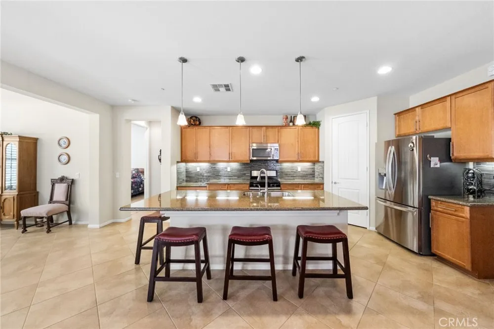 1467 Via Rojas Hemet, CA 92545