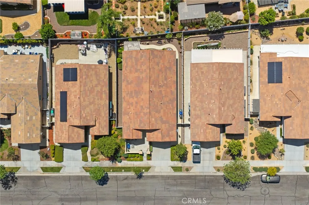 1467 Via Rojas Hemet, CA 92545