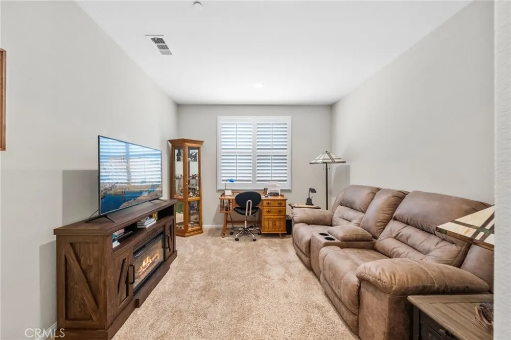 1467 Via Rojas Hemet, CA 92545