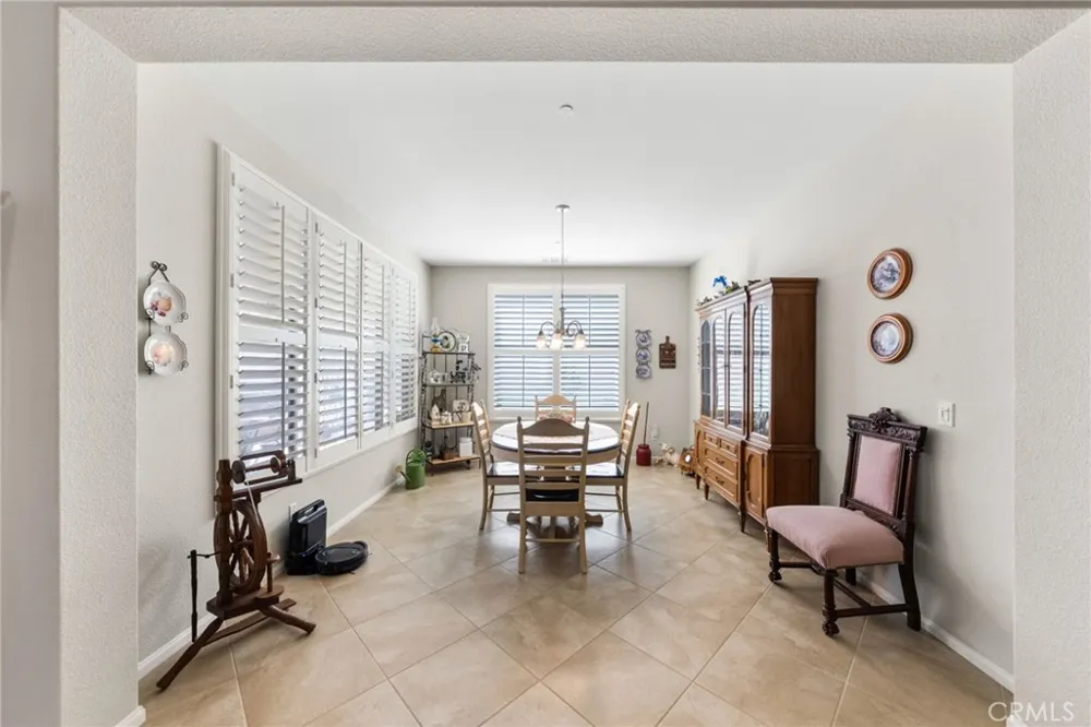 1467 Via Rojas Hemet, CA 92545