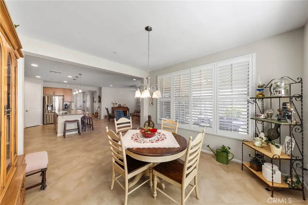1467 Via Rojas Hemet, CA 92545