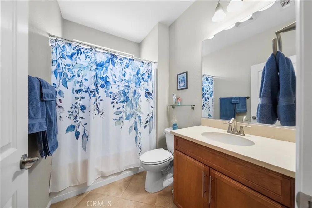 1467 Via Rojas Hemet, CA 92545