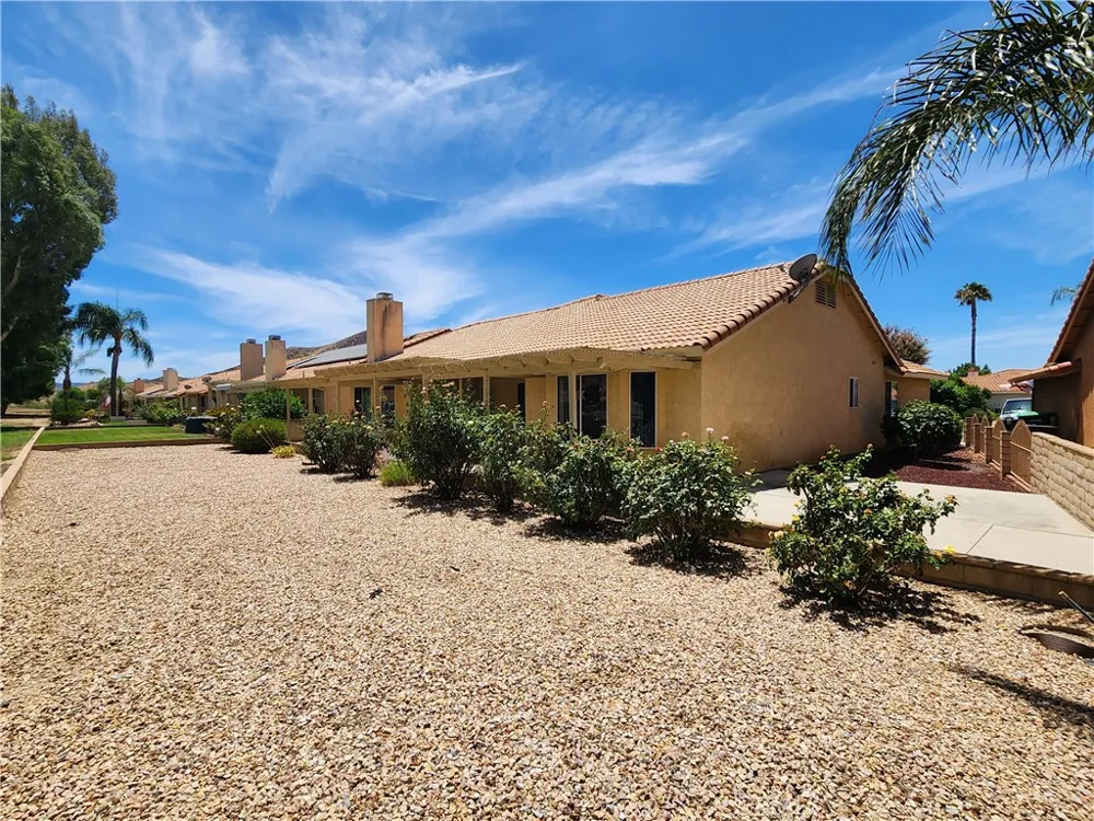 1850 Tamarack Hemet, CA 92545