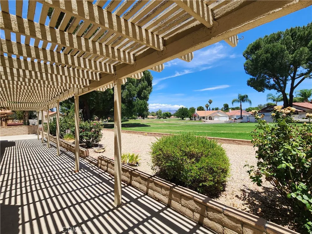 1850 Tamarack Hemet, CA 92545