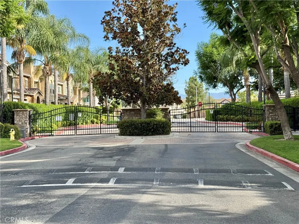 6397 Marbella Eastvale, CA 91752