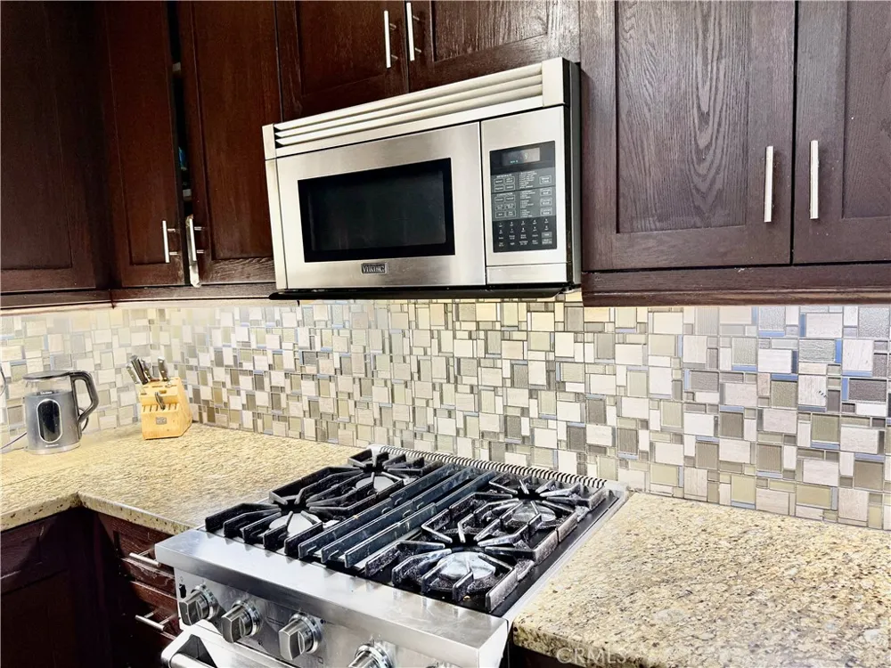 6397 Marbella Eastvale, CA 91752