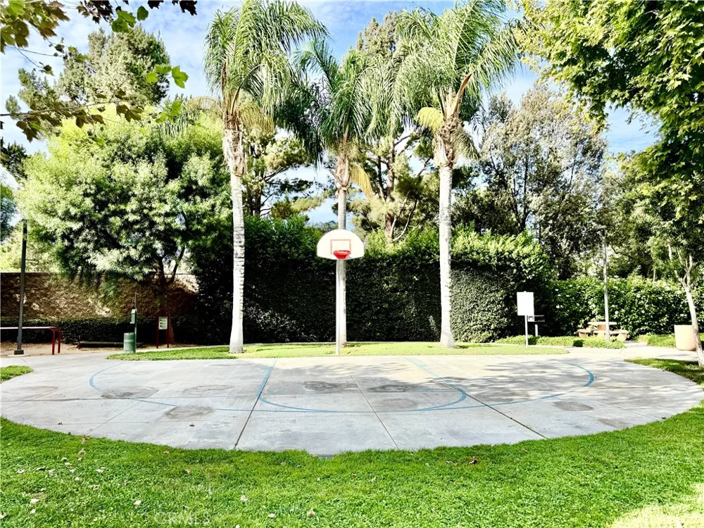 6397 Marbella Eastvale, CA 91752