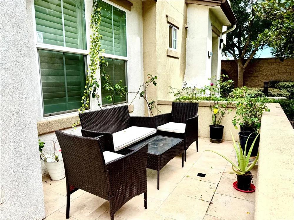 6397 Marbella Eastvale, CA 91752