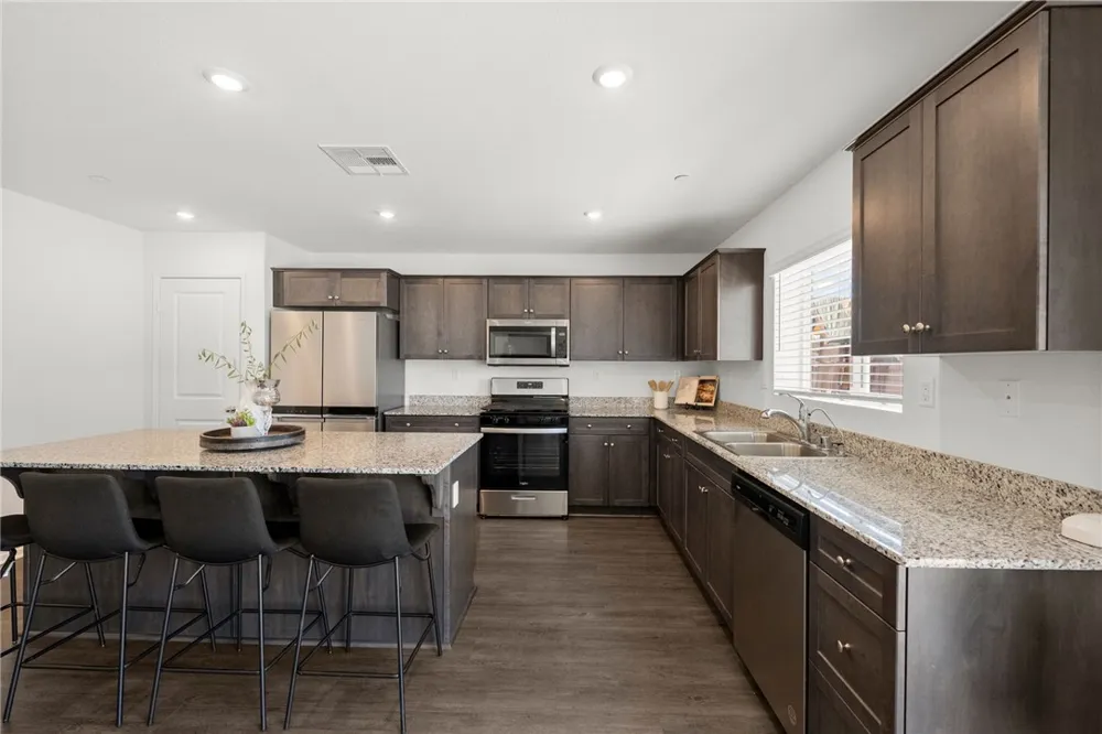 1385 Caprice Court Hemet, CA 92543
