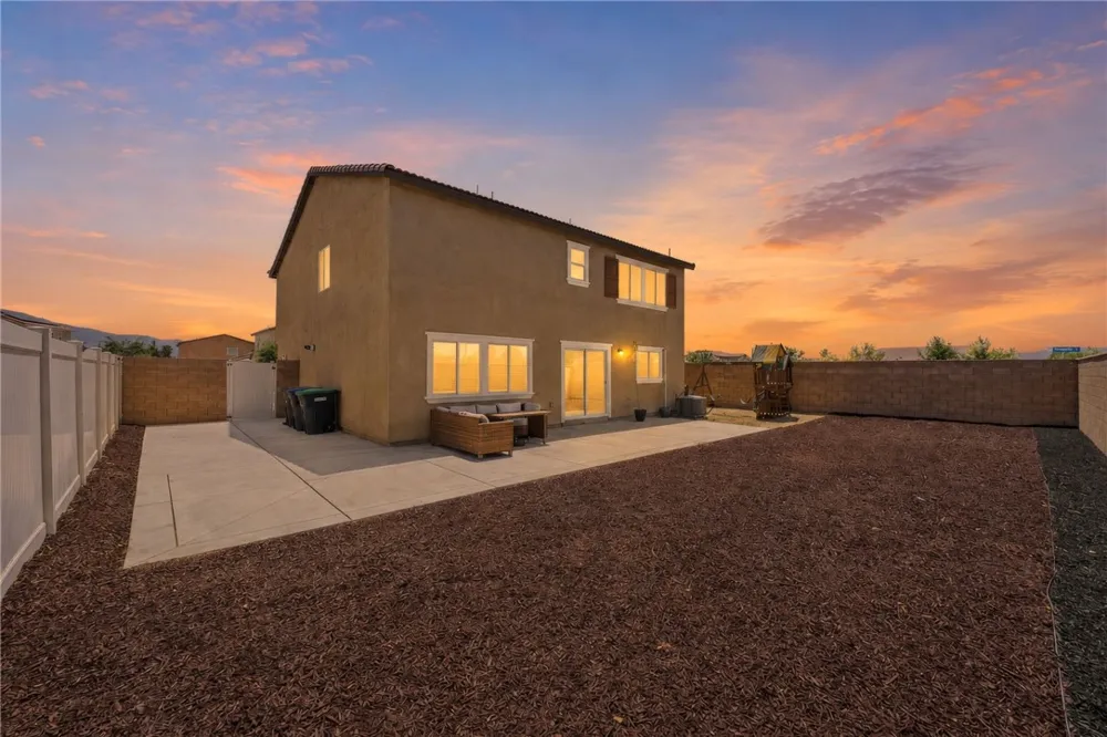 1385 Caprice Court Hemet, CA 92543