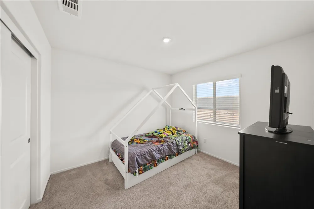 1385 Caprice Court Hemet, CA 92543