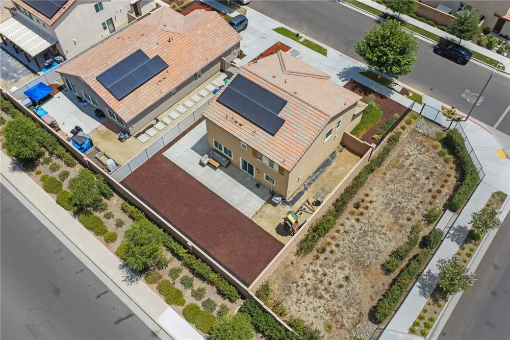 1385 Caprice Court Hemet, CA 92543