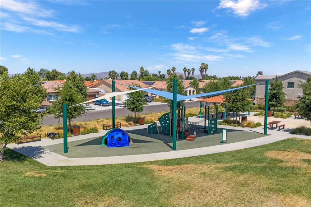 1385 Caprice Court Hemet, CA 92543