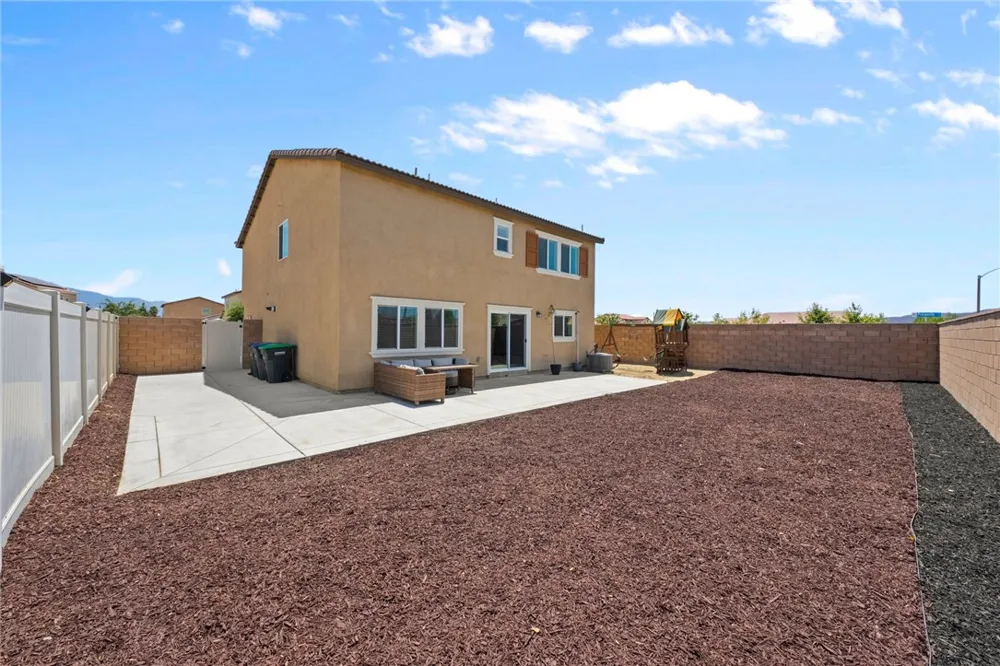 1385 Caprice Court Hemet, CA 92543