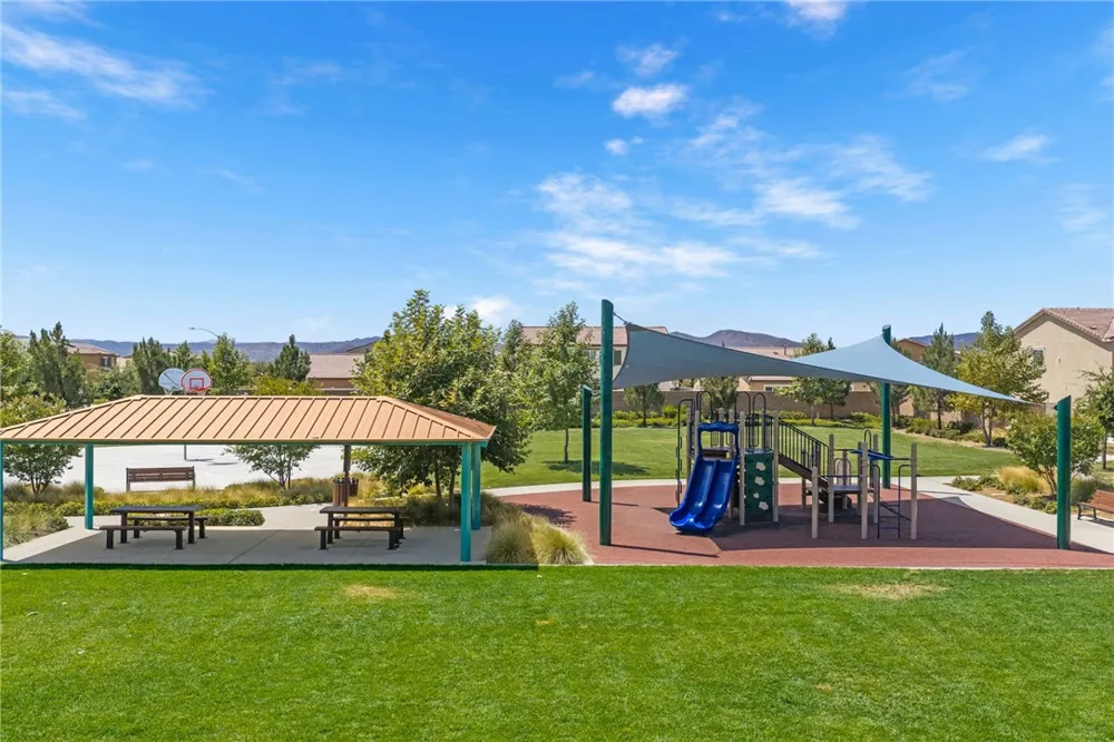 1385 Caprice Court Hemet, CA 92543