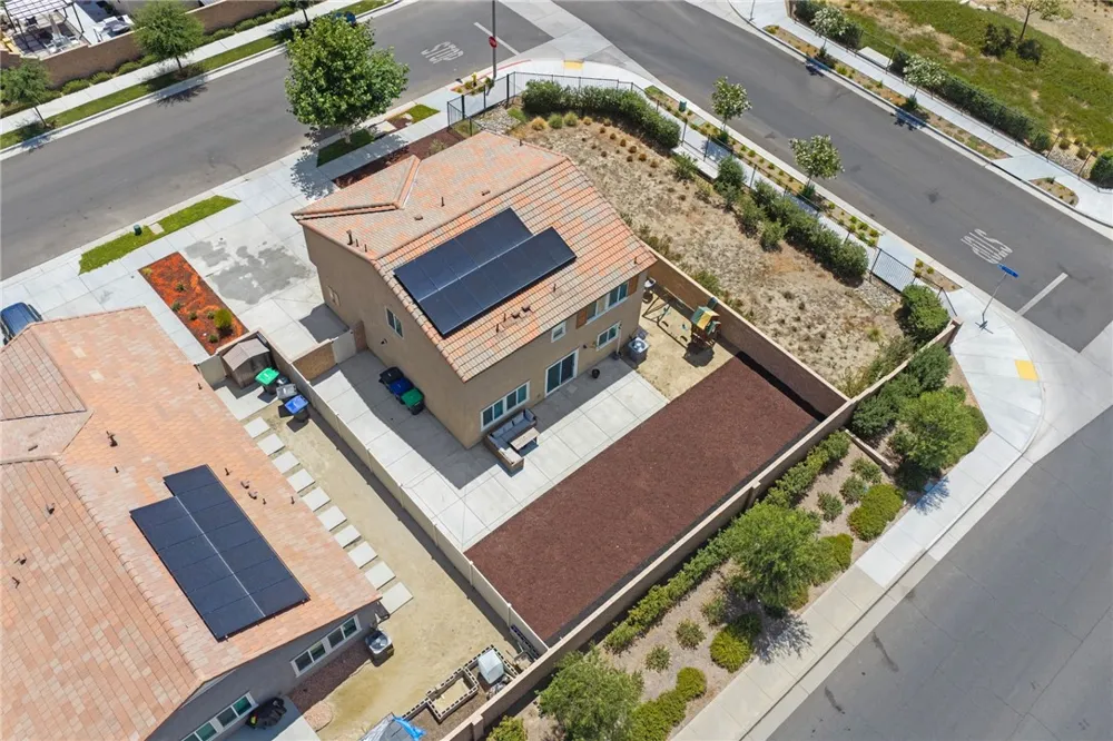 1385 Caprice Court Hemet, CA 92543