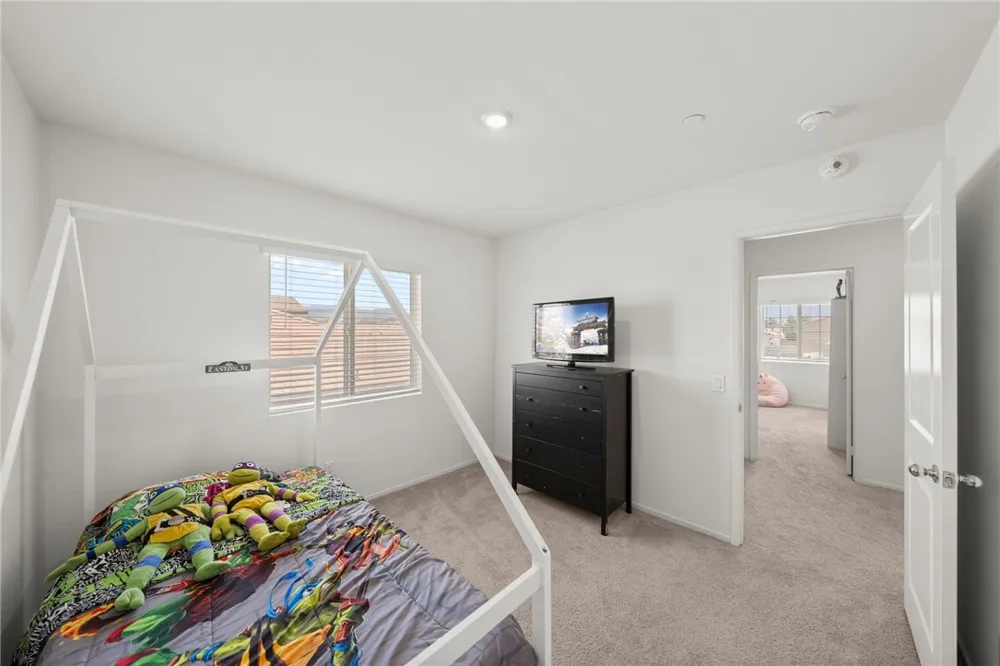1385 Caprice Court Hemet, CA 92543