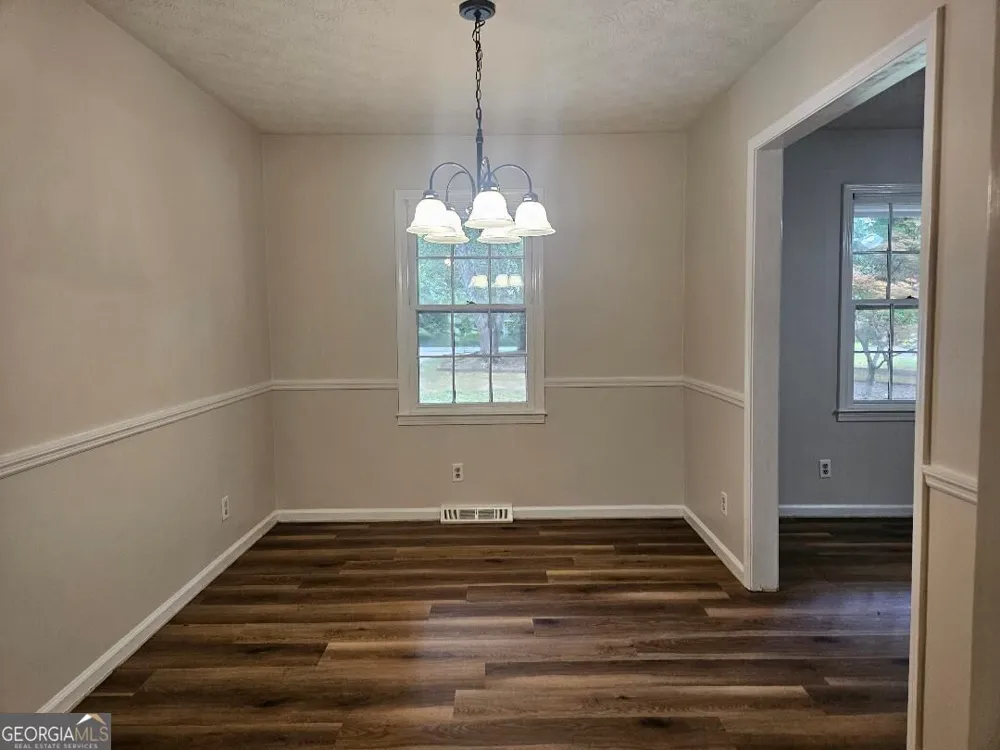 38 Ridgeview DR SE Silver Creek, GA 30173
