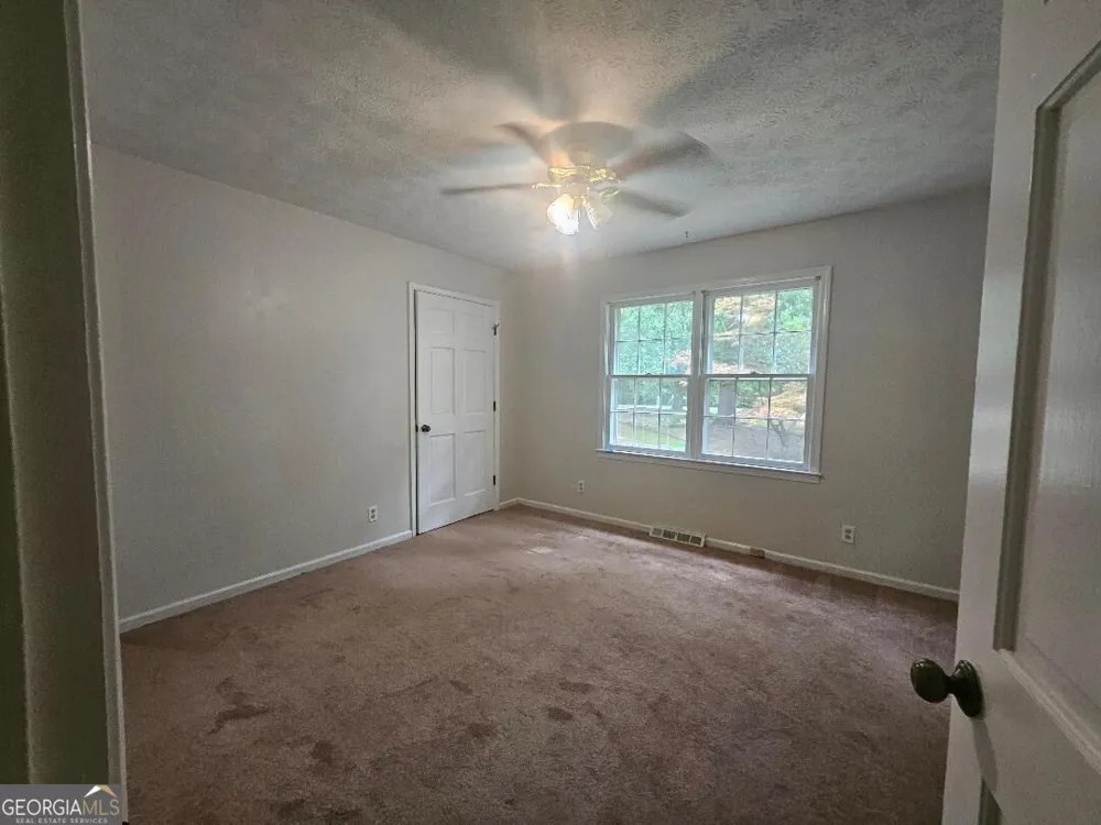 38 Ridgeview DR SE Silver Creek, GA 30173