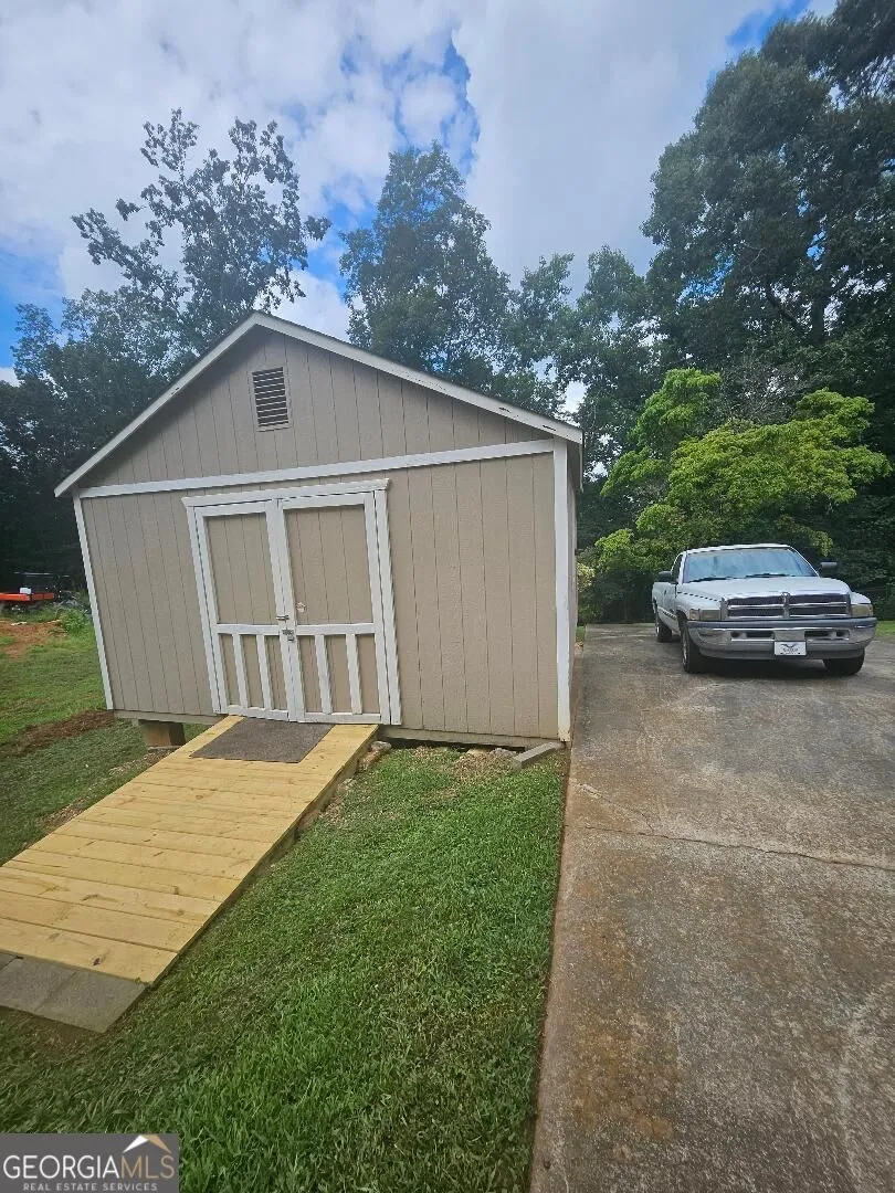 38 Ridgeview DR SE Silver Creek, GA 30173