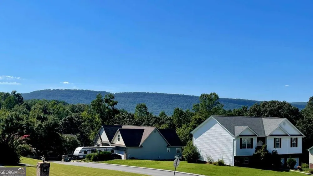 301 Hidden Oaks DR Flintstone, GA 30725