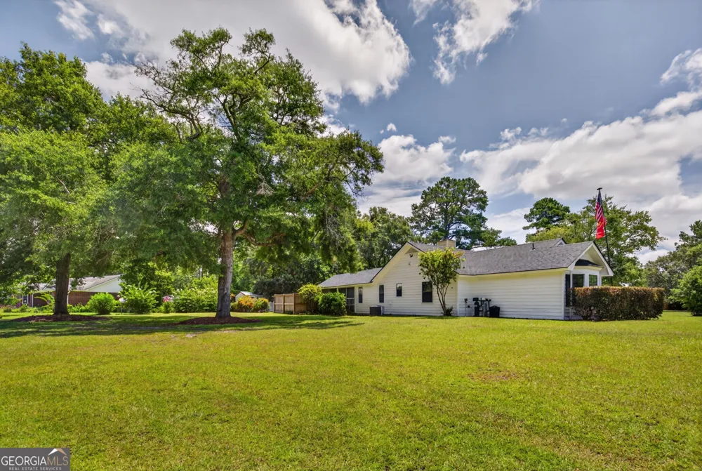 385 Lemans DR Bloomingdale, GA 31302