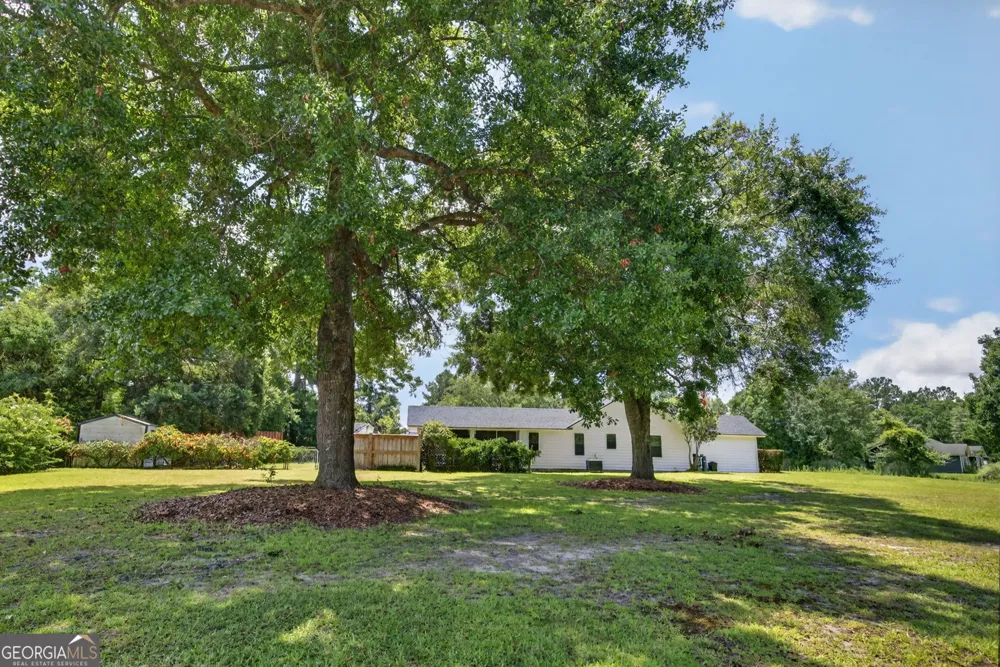 385 Lemans DR Bloomingdale, GA 31302