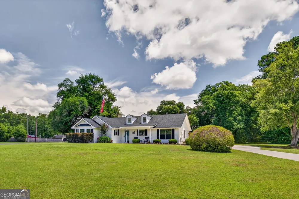 385 Lemans DR Bloomingdale, GA 31302