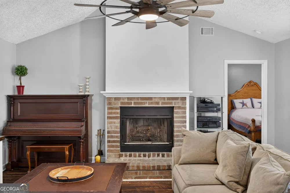 385 Lemans DR Bloomingdale, GA 31302