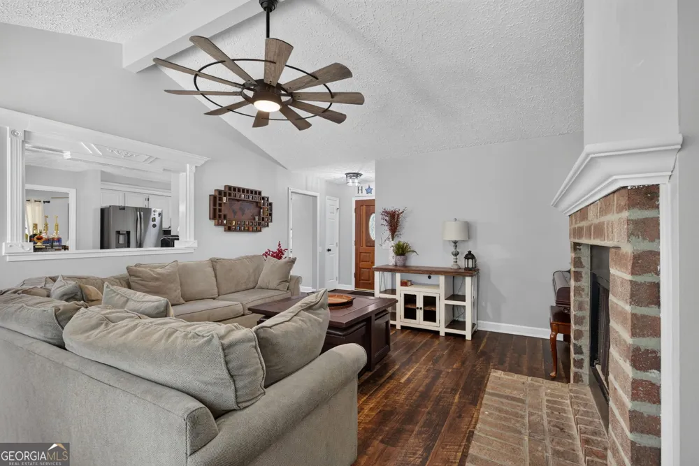 385 Lemans DR Bloomingdale, GA 31302