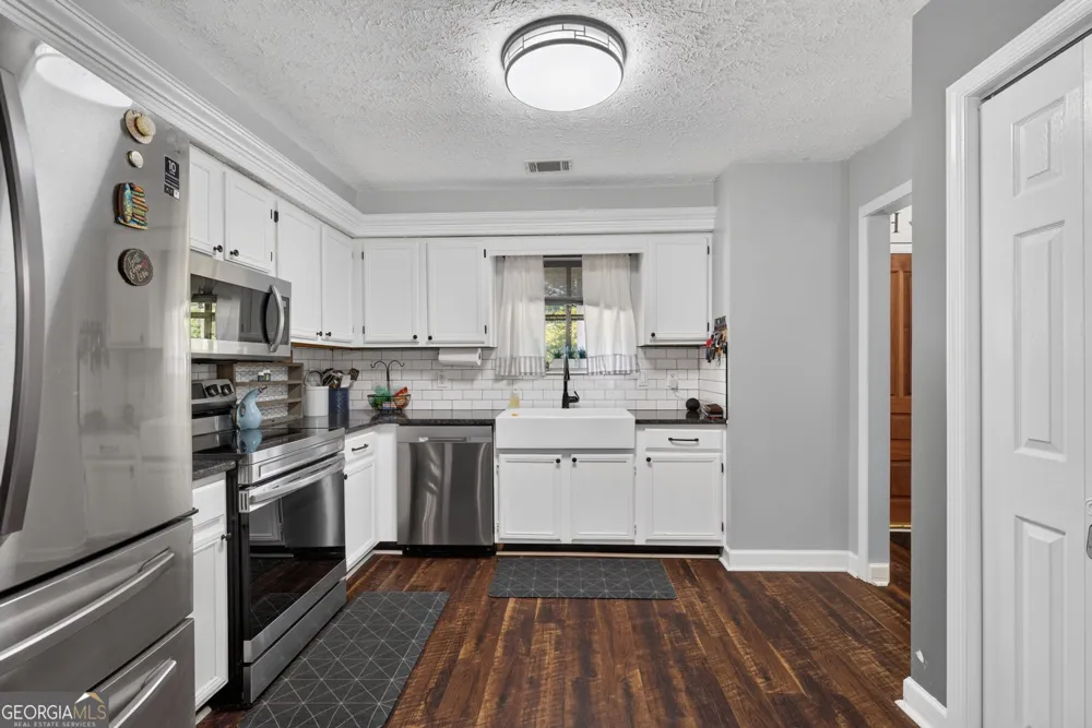 385 Lemans DR Bloomingdale, GA 31302