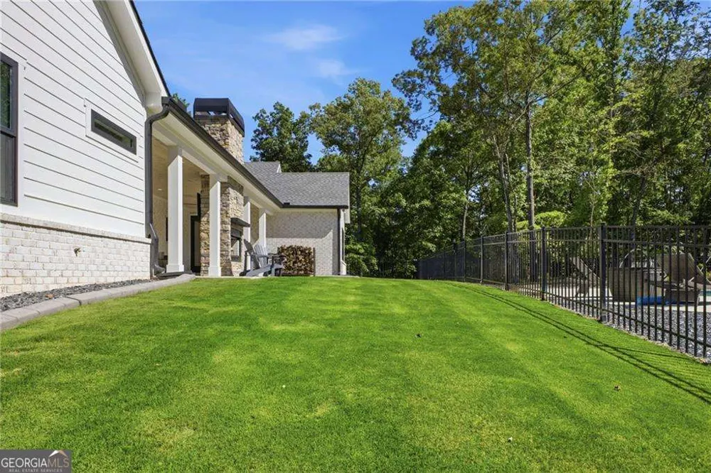 16 Mountain Creek TRL NE Fairmount, GA 30139