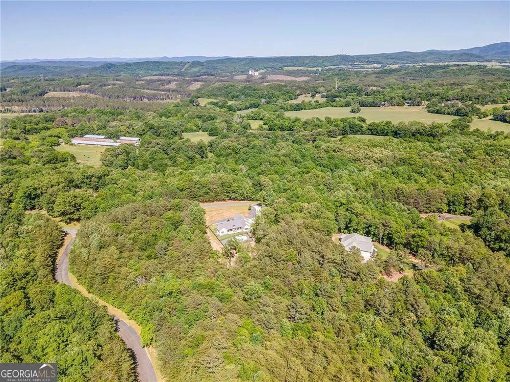 16 Mountain Creek TRL NE Fairmount, GA 30139