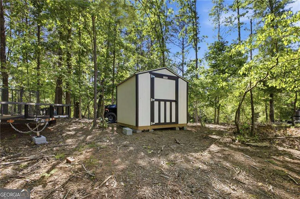 16 Mountain Creek TRL NE Fairmount, GA 30139