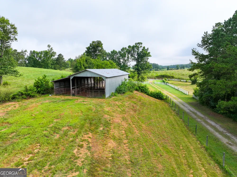 135 Evans RD NW Rydal, GA 30171