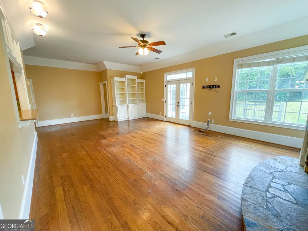 135 Evans RD NW Rydal, GA 30171