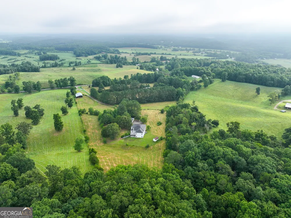 135 Evans RD NW Rydal, GA 30171
