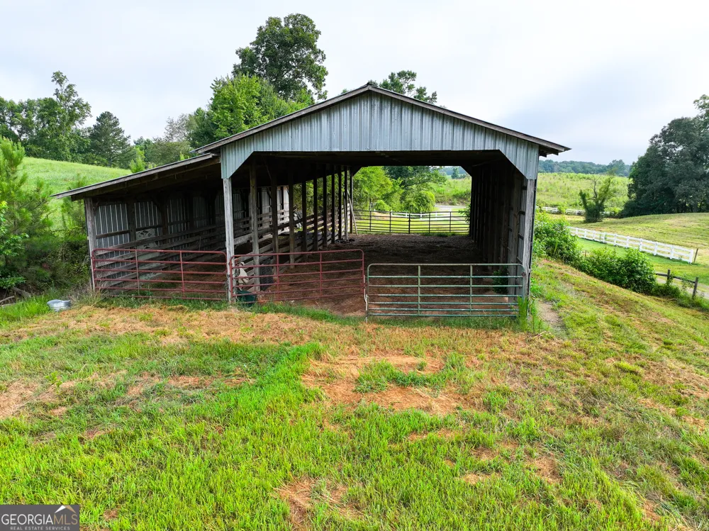 135 Evans RD NW Rydal, GA 30171