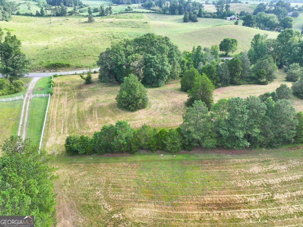 135 Evans RD NW Rydal, GA 30171