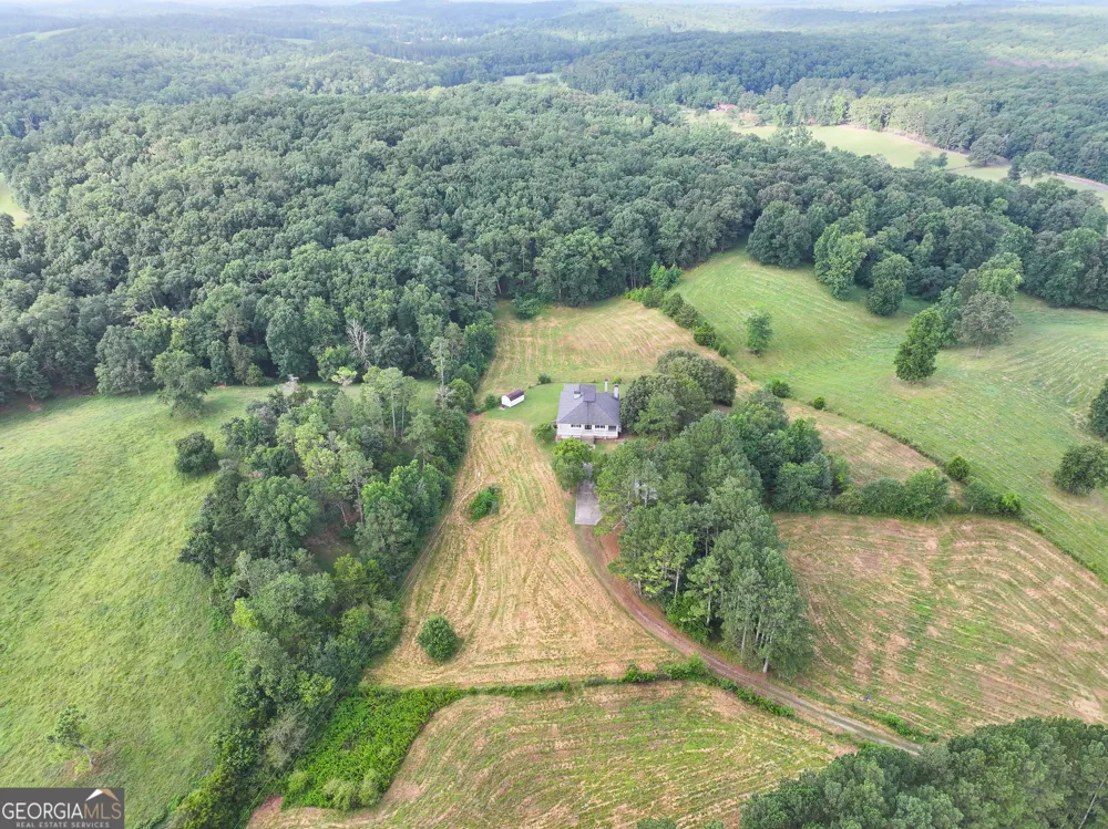 135 Evans RD NW Rydal, GA 30171