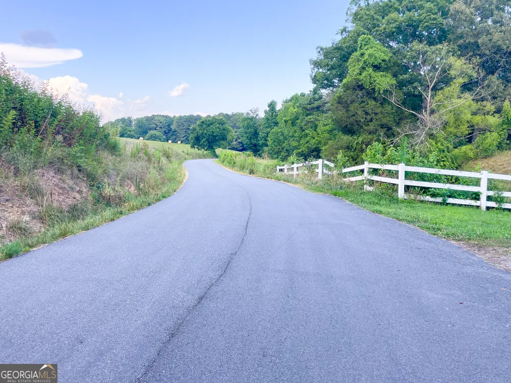 135 Evans RD NW Rydal, GA 30171
