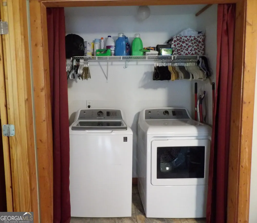 3096 Campground RD Winston, GA 30187