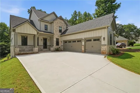 5676 MEADOW VIEW DR