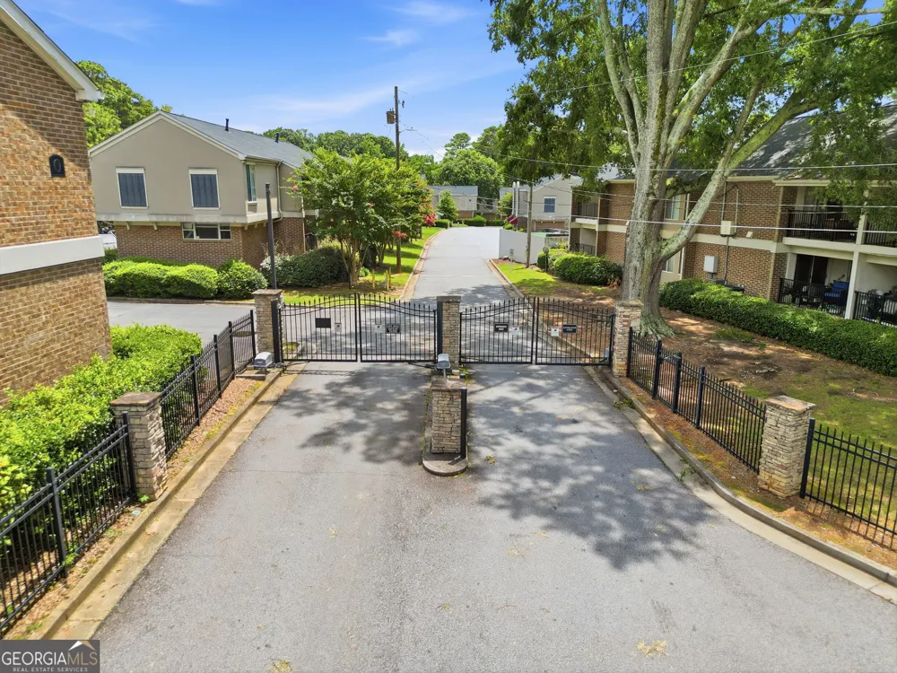 3301 Henderson Mill RD Chamblee, GA 30341