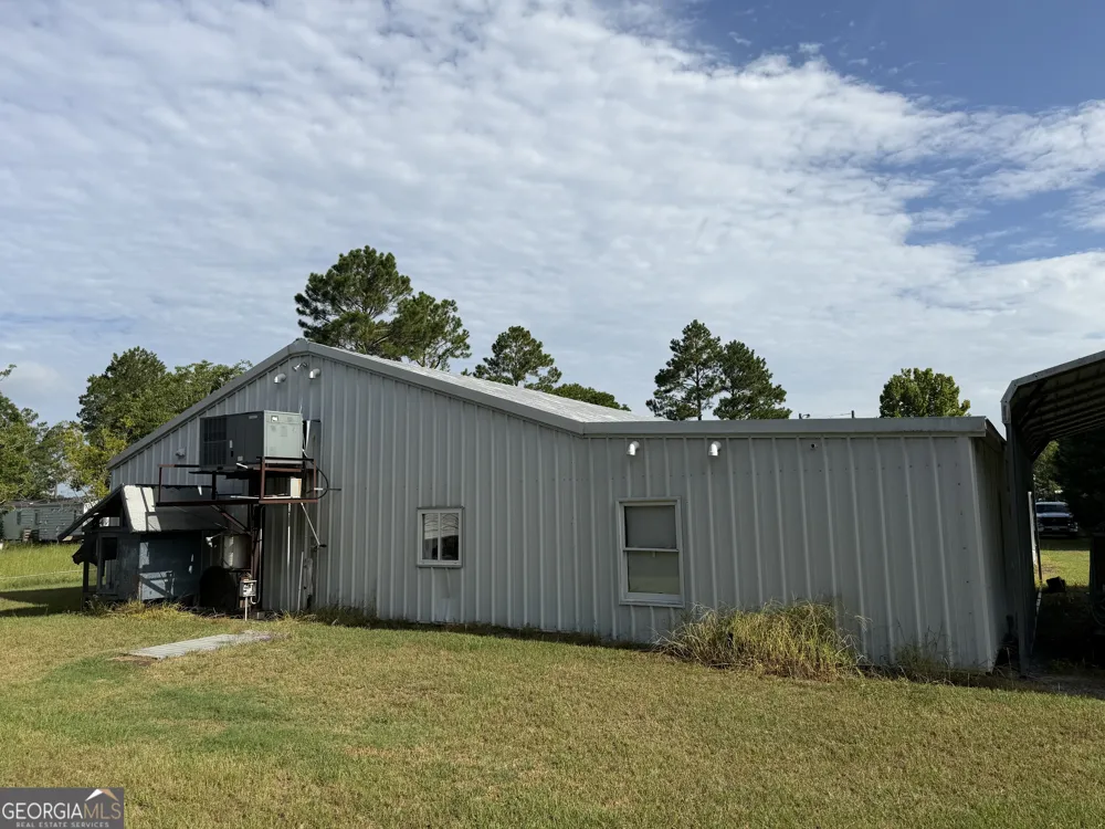 134 Brandy CT Sparks, GA 31647