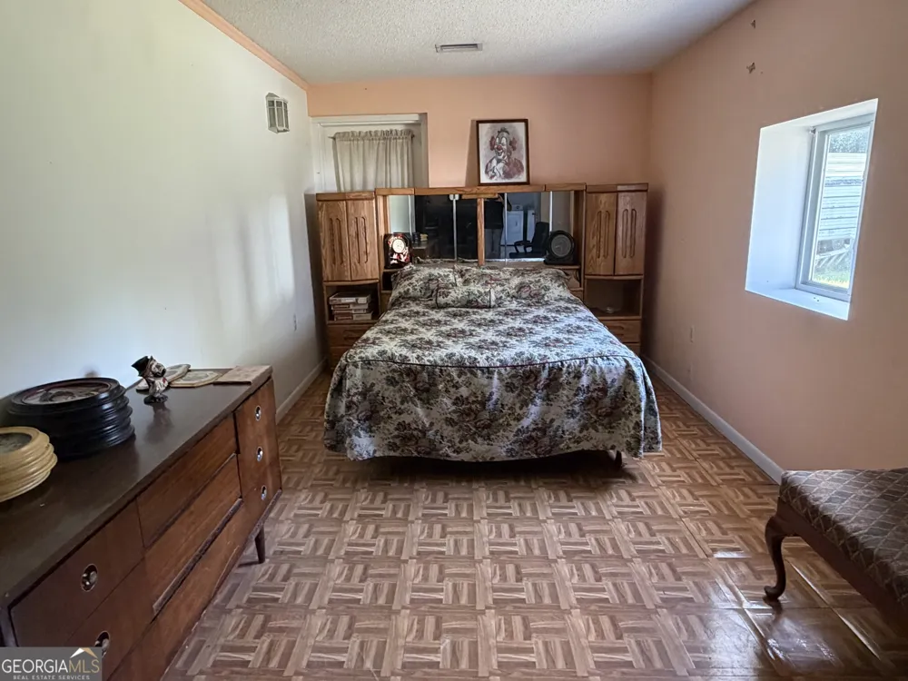 134 Brandy CT Sparks, GA 31647