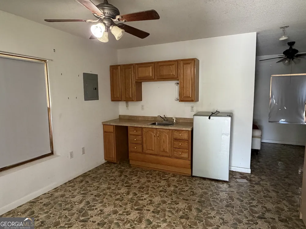 134 Brandy CT Sparks, GA 31647